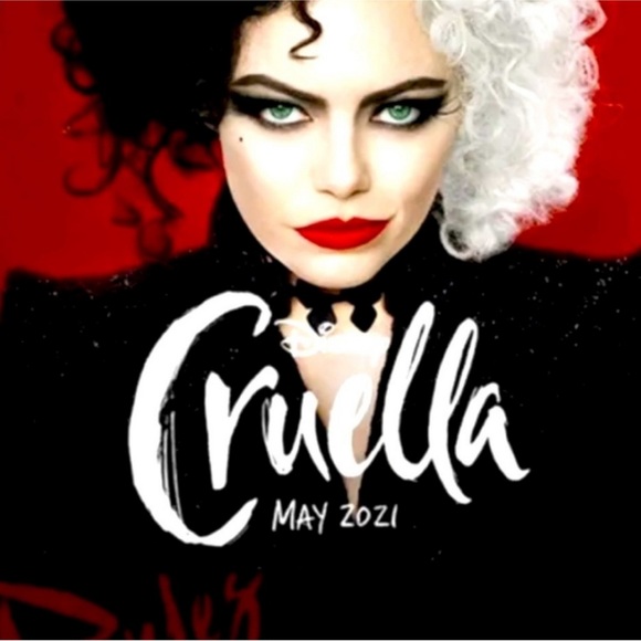 MAC Disney Cruella eyeshadow palette